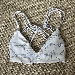 Boys + Arrows shark top